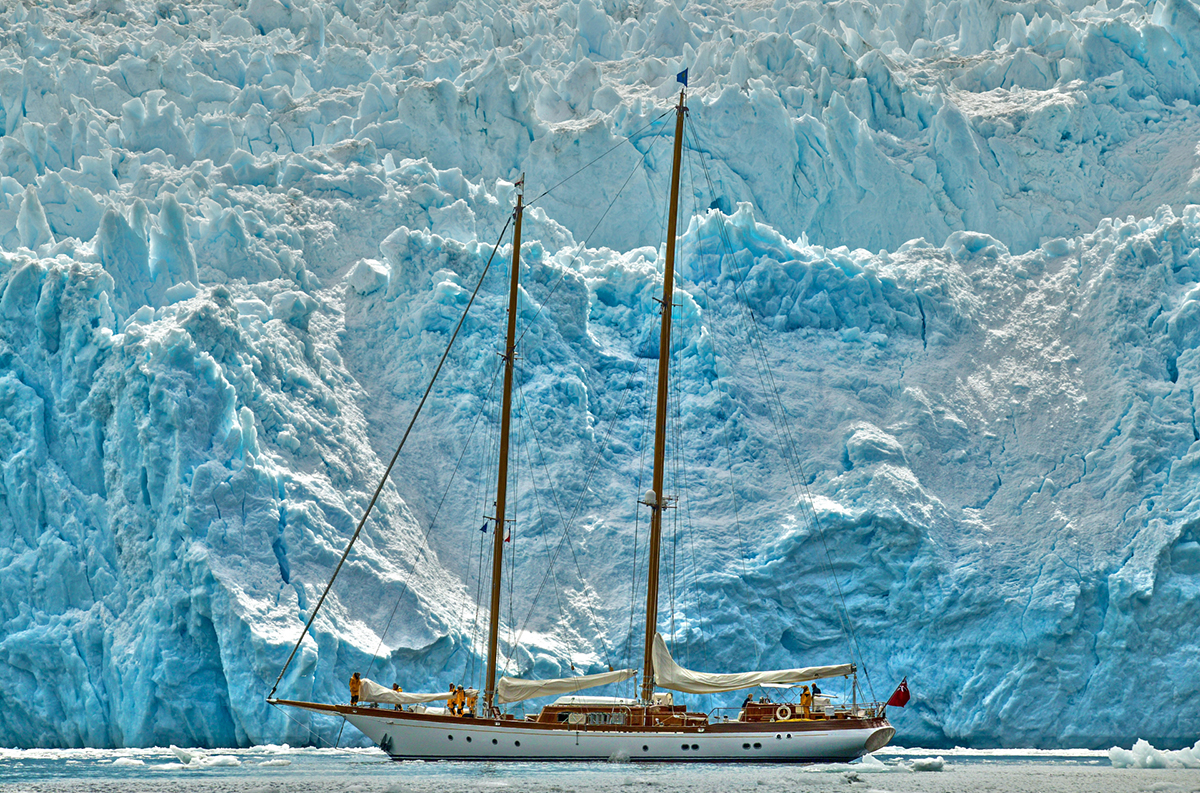 SELJM, owner Patrick Monteiro de Barros, off Garibaldi Glacier, Beagle Channel  © by Daniel Forster