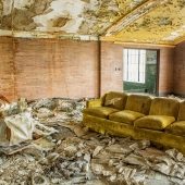 Rebecca Skinner - Discarded