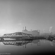 8-narragansett_electric_in_morning_fog_providence_rhode_Island_199
